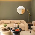 아파트 Saristays Lofts R *