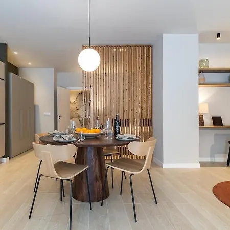 Saristays Lofts R