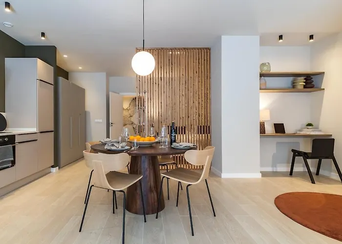 Saristays Lofts R
